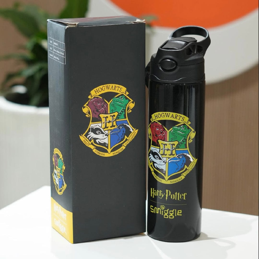 SMIGGLE WATER BOTTLE - HARRY POTTER Main image