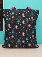 TOTE BAGS