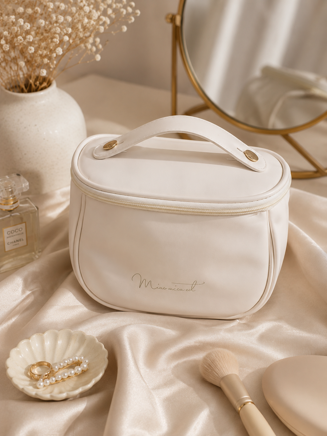 COSMETIC TRAVEL BAG