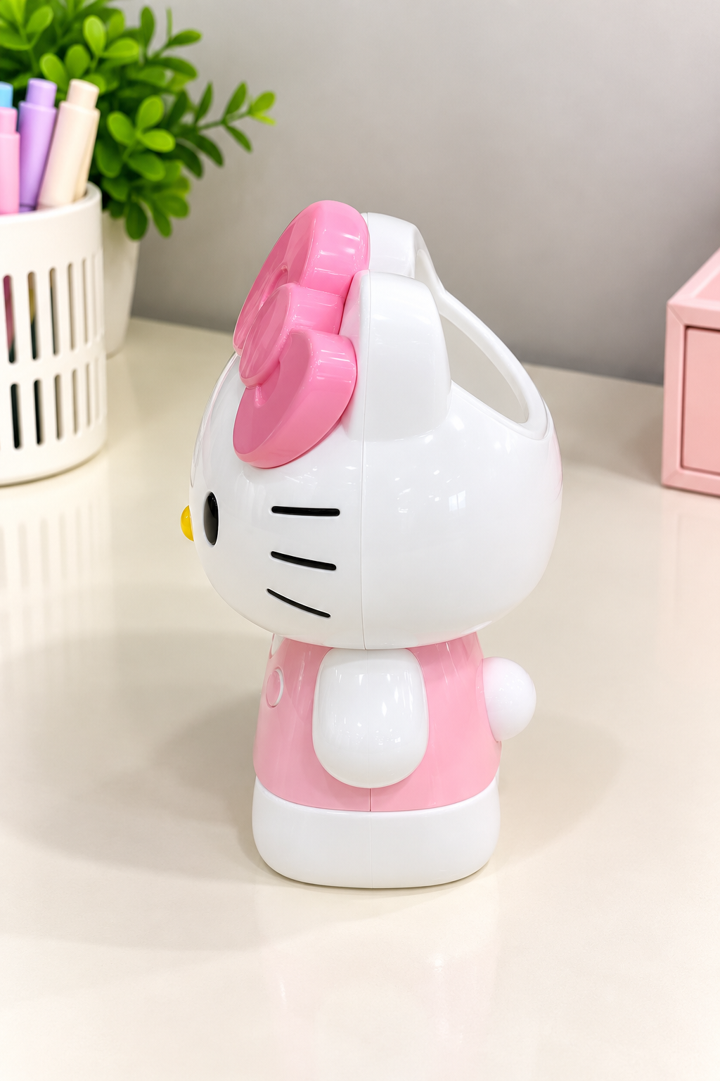 Hello Kitty & Kuromi Desk Organizers